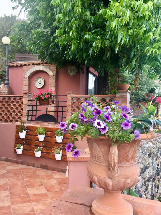 B&B Villa Vittoria Giardini-Naxos Exterior foto